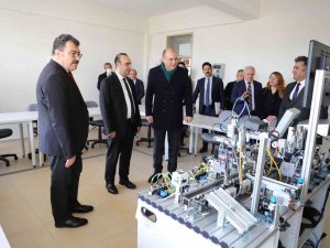 Bakan Yardımcısı Kacır, Eskişehir Model Fabrika’yı Ziyaret Etti
