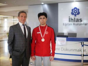 İ̇hlas Koleji Öğrencisi Karatede Türkiye 3.’sü Oldu