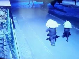Çuvallı Hırsızlar Kamerada