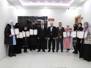 Pehlivan’dan 9 Öğrenciye Hafızlık Belgesi