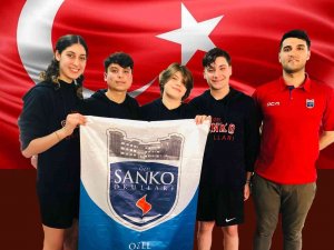 Sanko Okulları’nın Dört Öğrencisi Yüzme Milli Takımına Seçildi