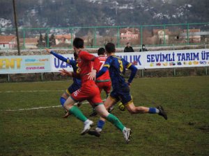 Çaycumaspor- Çaydeğirmeni Belediyespor Karşılasmasında 2-1’lik Üstünlüğü İle Kazandı