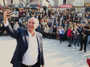Muharrem İ̇nce, Denizli’de Esnaf Ve Öğrencilerle Bir Araya Geldi
