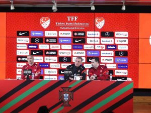 Burak Yılmaz: “Bizim De Hayallerimiz Ve Hedeflerimiz Var”