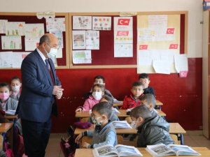 Müdür Başyiğit, Öğrencilere Bol Bol Fidan Dikmelerini Tavsiye Etti