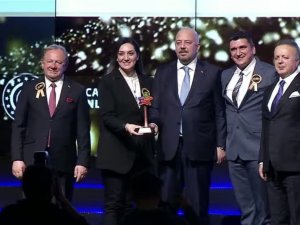 Standard Profil’e İhracatın Yıldızı Ödülü