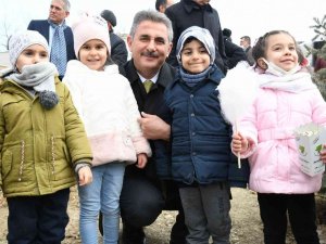 Başkan Köse Orman Haftası’nda Miniklerle Fidan Dikti