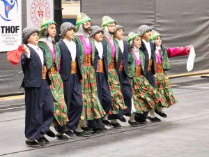 Van’da ‘Kulüpler Arası Halkoyunları Yarışması’ Sona Erdi