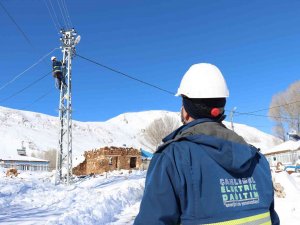 Elektrik Tüketimimiz Yüzde 10, Sanayi Kuruluşlarında Yüzde 43 Arttı