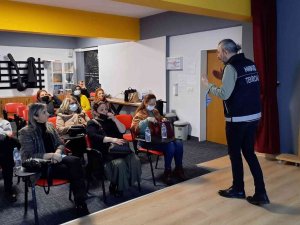 Velilere Etkili İletişim Ve Bağımlılık Eğitimi