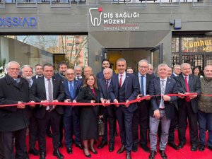 Türkiye’nin İlk Diş Sağlığı Müzesi İ̇stanbul’da Açıldı
