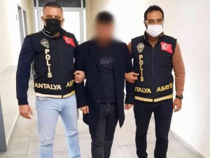 Hırsızlık Ve Dolandırıcılık Suçundan Yakalanan 2 Şahıs Tutuklandı