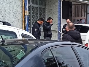 "Annemi Öldürdüm" Diye İhbarda Bulunan Engelli Çocuk, Polisi Alarma Geçirdi