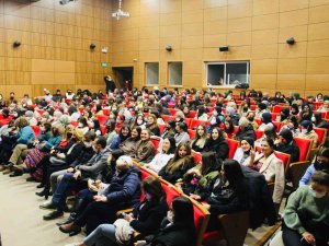 9 Tiyatro Oyunu Ücretsiz