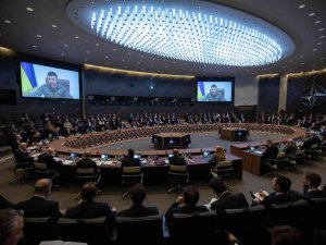 Zelenskiy Nato’da Konuştu: “Savaşta Yapılan Yardım Çağrılarına Cevap Alamamak Korkunç Bir Şey”