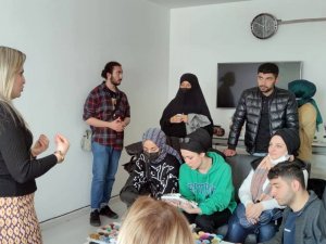 Gaün Öğrencileriyle Halı Tasarımı Üzerine Söyleşi