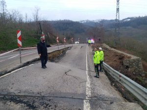 Fatsa-Kumru Karayolunda Heyelan