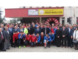 Şampiyonlara İlk Hediye Dünya Şampiyonu’ndan