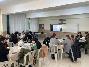 Ağrı’da "Birlikte İ̇ngilizce" Projesi İle 273 İ̇ngilizce Öğretmenine Seminer Verildi