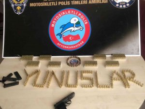 Şüphe Üzerine Durdurulan Araçta Ruhsatsız Silah Ve 623 Adet Mermi Ele Geçirildi