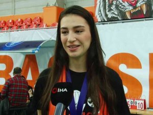 Saliha Şahin: "Sezon Başında Bu Kupayı Evimize Getireceğimize Çok Emindim"