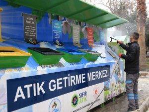 Pamukkale’de Temizlik Çalışmaları Devam Ediyor