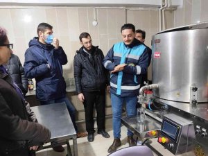 Kütahya’da Arıcılık Ürünlerinin İşlenmesi Konusunda Uygulamalı Eğitim