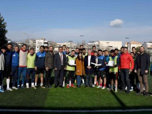 Kuşadası’ndan Davutlarspor’a Moral Dopingi