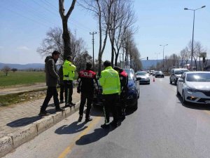 Kaza Yapan Yaralı Motosiklet Sürücüsü Olay Yerinden Kaçtı