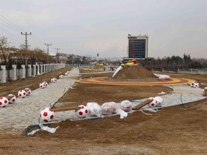 Karaman’da Mehmet Akif Ersoy Parkı’nın İkinci Etap Çalışmaları Başladı