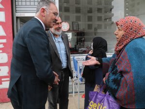 Başkan Kuş Sahada Esnaf Ve Vatandaşları Dinliyor