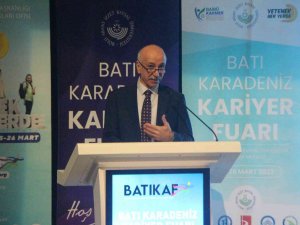 Bakan Yardımcısı Dursun: "Türkiye Bölgesel Güç Olmaktan Çıktı, Küresel Güç Olma Yolunda İlerliyor"