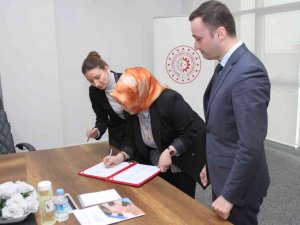 Tr82 Bölgesi Kadın Kooperatifleri Gücüm Emeğim Platformu Sözcüsünü Seçti
