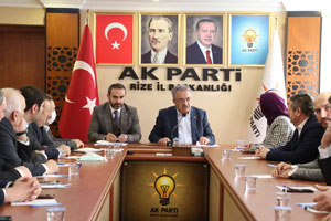 AK Parti Genel Başkan Yardımcısı Yazıcı, Seçim Kanunu ile ilgili eleştirileri Rize'den değerlendirdi