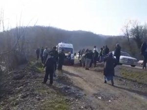 5 Kişinin Bulunduğu Araç Dere Yatağına Uçtu