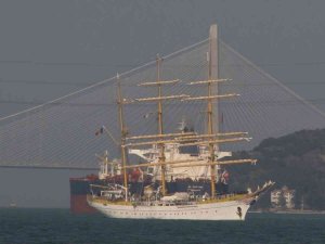 Boğaz’dan Tarih Geçti