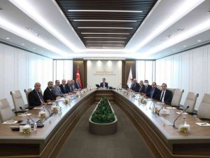 Van Heyetinden Bakan Kurum’a Ziyaret