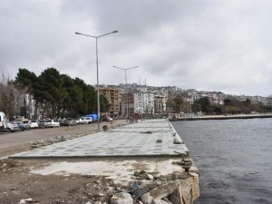 Sinop Kent Meydanı’nda Çalışmalar Aralıksız Sürüyor