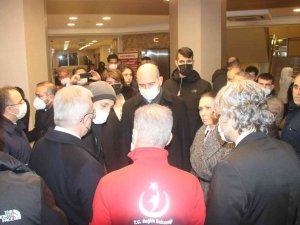 İ̇çişleri Bakanı Soylu, Diyarbakır’da Patlamada Yaralanan Vatandaşı Hastanede Ziyaret Etti