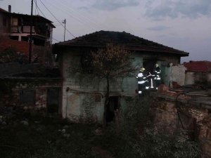 Metruk Binada Korkutan Yangın