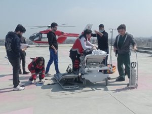 Ambulans Helikopteri Kalp Krizi Ve Epilepsi Nöbeti Geçiren Hastalar İçin Havalandı