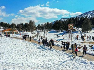 Denizli’nin Tarihi Ve Doğal Güzelliklerini Gezerek Öğrendiler