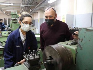 Mezunlarının İşsiz Kalmadığı Bölümdeki Öğrenciler Şaşırtıyor