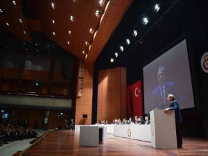 Burak Elmas: "Florya Projesiyle Banka Borçlarımızı 3 Sene İçerisinde Kapatmayı Ümit Ediyoruz"