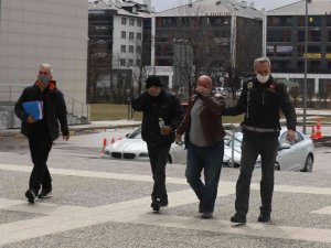 Tem’de 13 Kilo 650 Gram Esrar Yakalandı: 2 Gözaltı