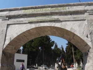 Başçeşme Mezarlığı’nı Ramazan Bayramı’na Kadar Bitirecek