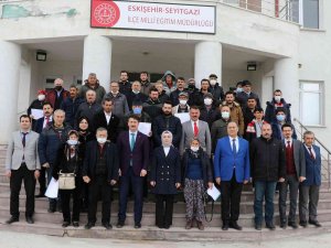 Seyitgazi’de Arıcılar Ve Sürü Yönetim Elemanları Artık Sertifikalı