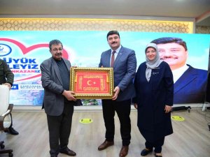 Yazar Hayati İ̇nanç, Kahramankazanlı Vatandaşlarla Bir Araya Geldi