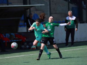 Horozkentspor 6’da 6 Yaparak İlk Yarıyı Lider Tamamladı