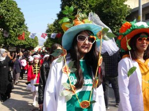 Portakal Çiçeği Karnaval Coşkusu Kozan’ı Da Sardı